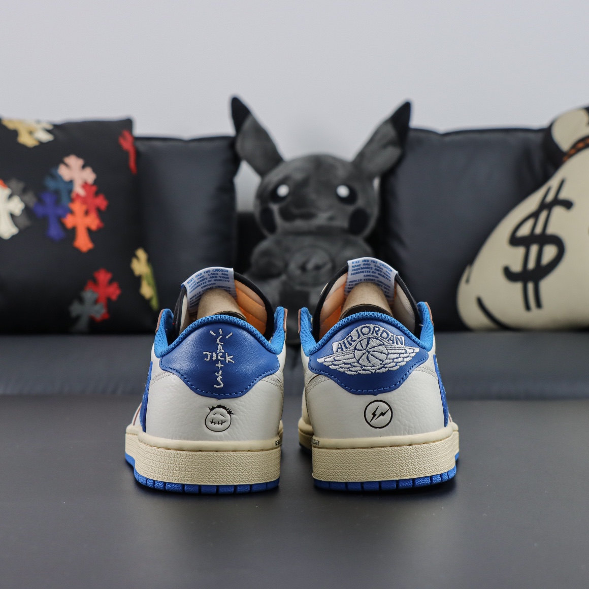 Air Jordan 1 Low Travis Scott